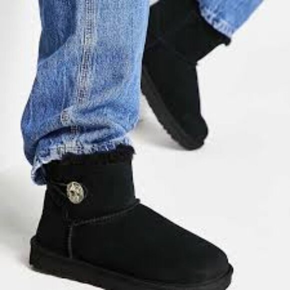UGG Bailey Swarovski Bling Short Boots Mini Women Size 7 - Picture 1 of 11